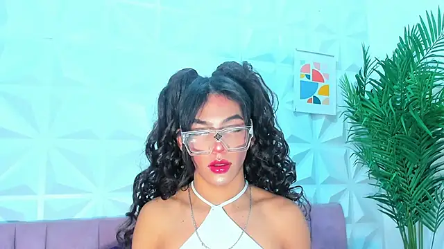 Snapshot of Briyit_Doll chatting on January 2025 04:15:01 AM Briyit Doll online show from January 2025 04:15:01 AM