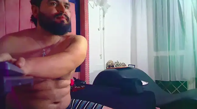 LeidyJones online show from December 2024 01:33:01 PM