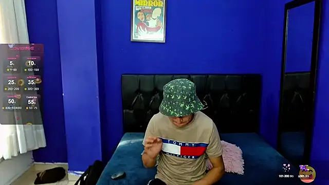  snopyy  online show from February 2025 08:35:02 PM