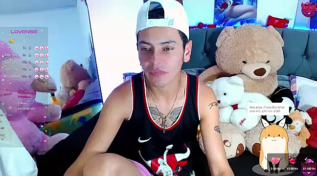  snopyy  online show from February 2025 10:53:01 PM