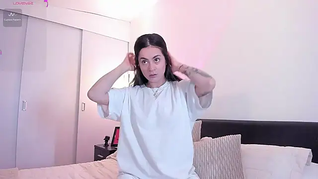 guccipussy1 online show from December 2024 05:00:01 PM