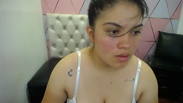 Snapshot of Marinasexxx chatting on November 2025 06:54:01 PM Marinasexxx online show from November 2025 06:54:01 PM