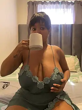 Snapshot of Saggy_areola95 chatting on May 2026 10:56:01 AM Saggy areola95 online show from May 2026 10:56:01 AM