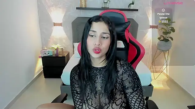 Snapshot of venuz_lee chatting on January 2025 12:59:02 PM venuz lee online show from January 2025 12:59:02 PM