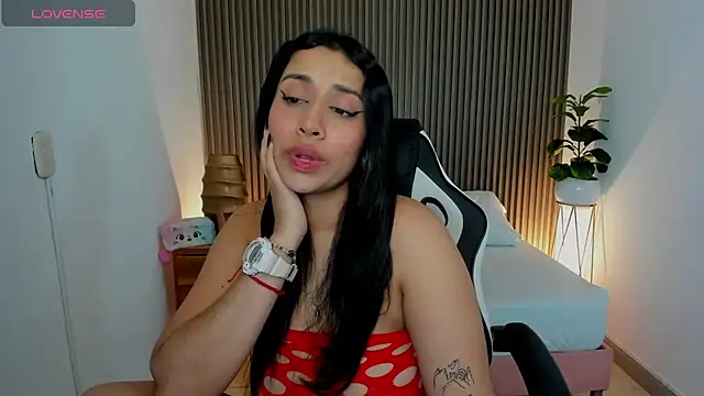 Snapshot of venuz_lee chatting on January 2025 12:58:01 PM venuz lee online show from January 2025 12:58:01 PM