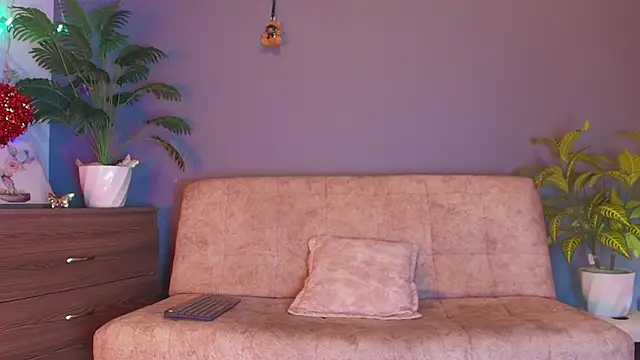 jade brunnette online show from May 2026 08:16:01 PM
