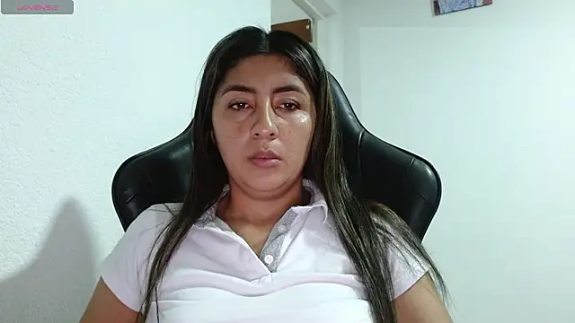 danna peterson1 online show from May 2026 12:05:02 AM