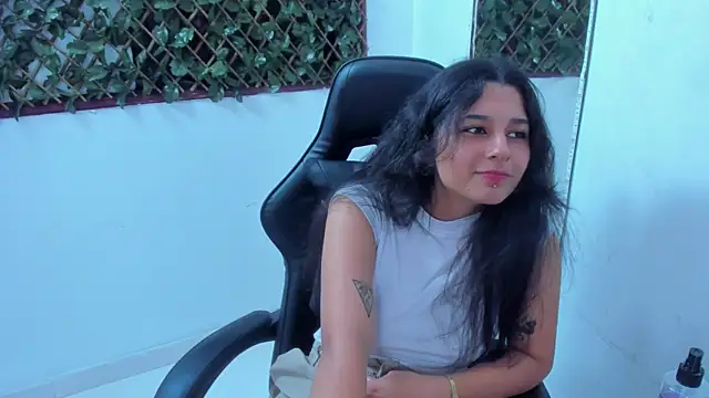 Megan Whitte online show from February 2025 10:26:01 AM