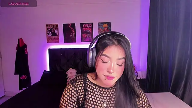 Mariana Hasper  online show from October 2025 03:18:02 AM