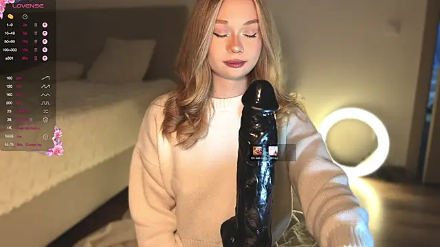 diaanona online show from February 2026 09:33:02 PM