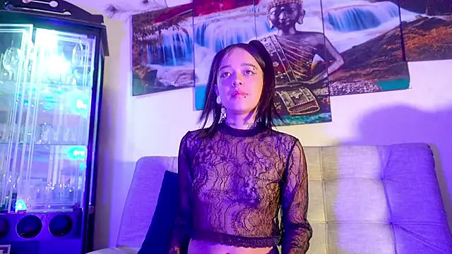 ariana-white- online show from April 2026 11:33:02 PM