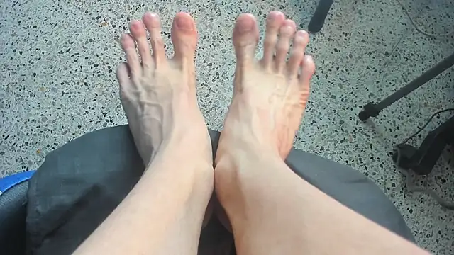 VladHellsing4 online show from January 2025 10:03:01 PM