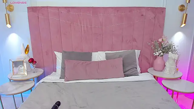 MilaVoxx online show from April 2026 04:59:01 AM