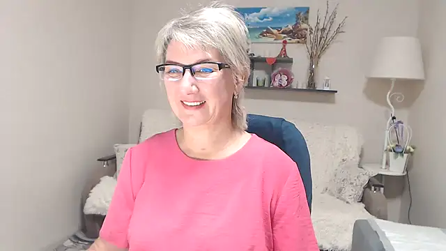 Snapshot of FleurMays chatting on October 2025 05:08:01 AM FleurMays online show from October 2025 05:08:01 AM