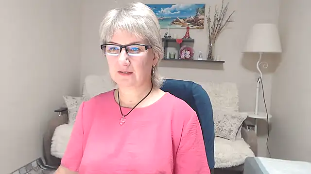 Snapshot of FleurMays chatting on October 2025 05:48:02 AM FleurMays online show from October 2025 05:48:02 AM