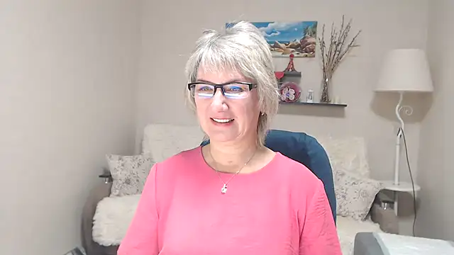 Snapshot of FleurMays chatting on October 2025 04:27:01 AM FleurMays online show from October 2025 04:27:01 AM