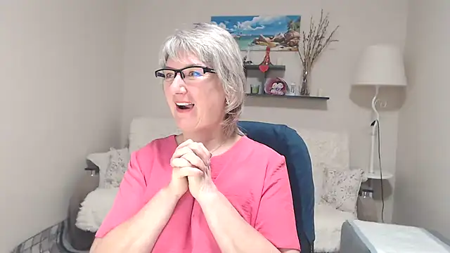 Snapshot of FleurMays chatting on November 2025 07:40:01 AM FleurMays online show from November 2025 07:40:01 AM