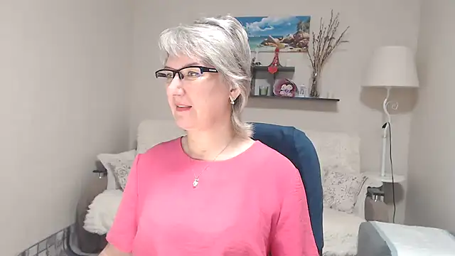 Snapshot of FleurMays chatting on November 2025 05:16:02 AM FleurMays online show from November 2025 05:16:02 AM