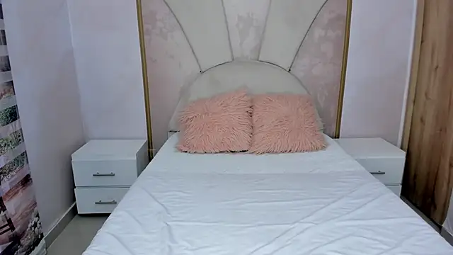 Leah Sweetie online show from February 2025 11:20:01 AM