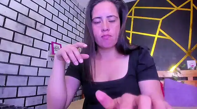Snapshot of kathina_giraldo chatting on December 2024 04:16:02 PM kathina giraldo online show from December 2024 04:16:02 PM