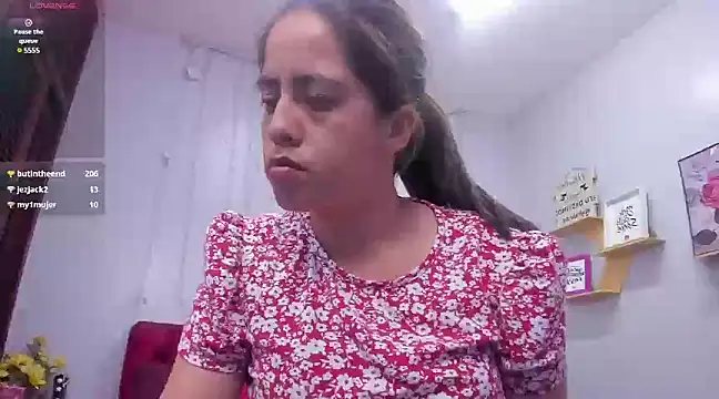 Snapshot of kathina_giraldo chatting on December 2024 06:53:02 PM kathina giraldo online show from December 2024 06:53:02 PM