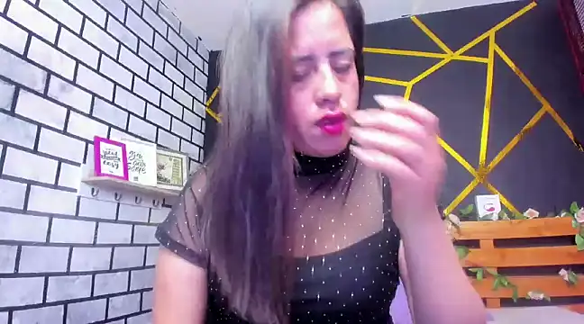 Snapshot of kathina_giraldo chatting on December 2024 05:02:01 PM kathina giraldo online show from December 2024 05:02:01 PM