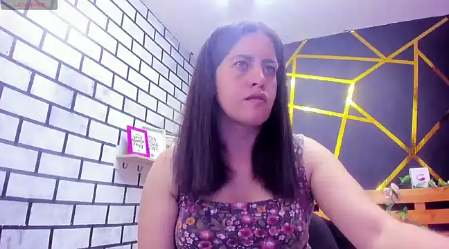 Snapshot of kathina_giraldo chatting on December 2024 12:52:02 PM kathina giraldo online show from December 2024 12:52:02 PM