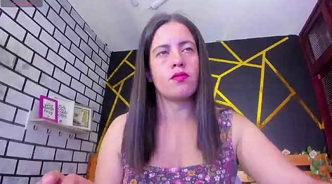Snapshot of kathina_giraldo chatting on January 2025 12:52:01 PM kathina giraldo online show from January 2025 12:52:01 PM