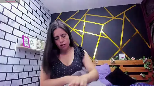 Snapshot of kathina_giraldo chatting on January 2025 12:36:02 PM kathina giraldo online show from January 2025 12:36:02 PM