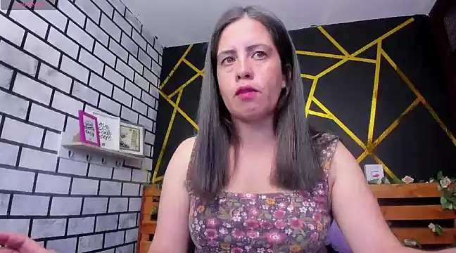 Snapshot of kathina_giraldo chatting on January 2025 12:50:02 PM kathina giraldo online show from January 2025 12:50:02 PM