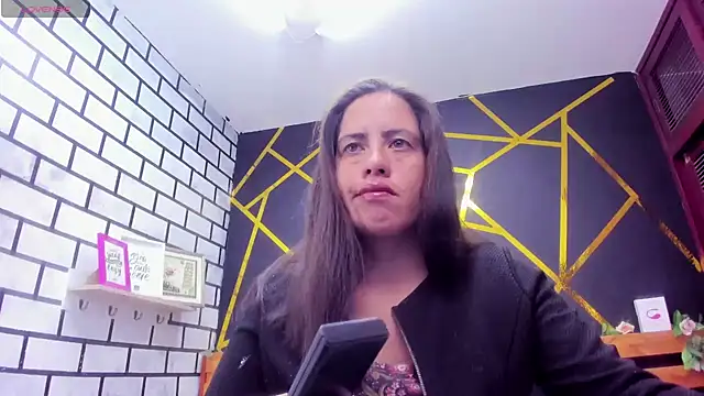 Snapshot of kathina_giraldo chatting on January 2025 12:36:01 PM kathina giraldo online show from January 2025 12:36:01 PM