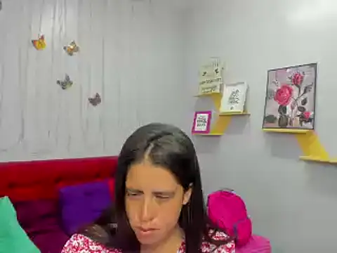 Snapshot of kathina_giraldo chatting on January 2025 12:37:01 PM kathina giraldo online show from January 2025 12:37:01 PM