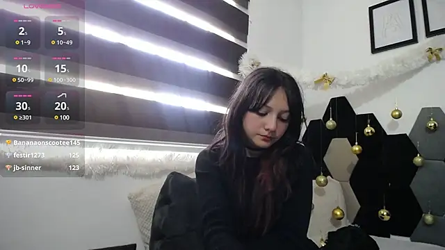 Maki Zein online show from December 2024 09:41:01 PM