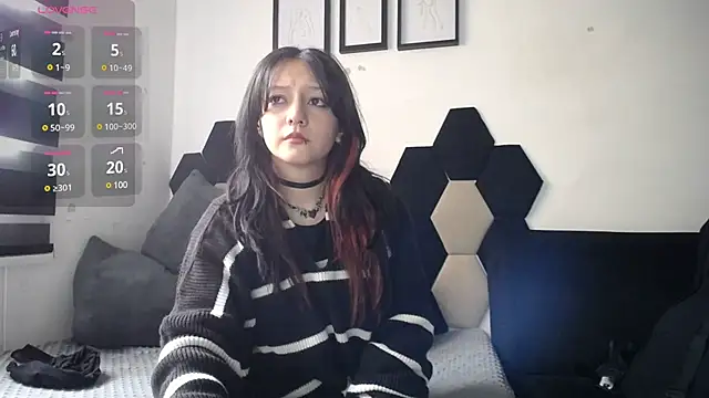 Maki Zein online show from December 2024 02:24:02 PM