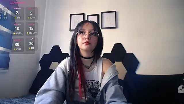 Maki Zein online show from December 2024 02:36:02 PM