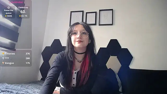 Maki Zein online show from January 2025 04:27:01 PM