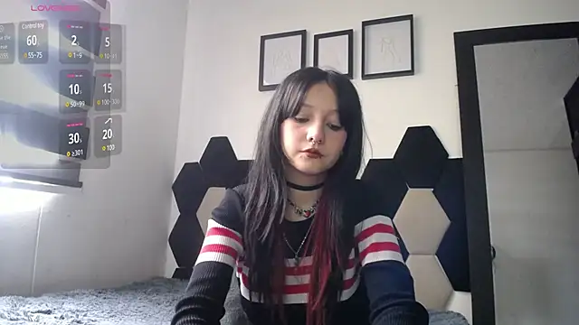 Maki Zein online show from February 2025 01:11:02 PM