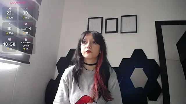 Maki Zein online show from February 2025 01:10:02 PM