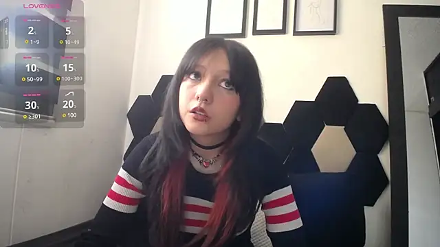 Maki Zein online show from February 2025 01:22:02 PM