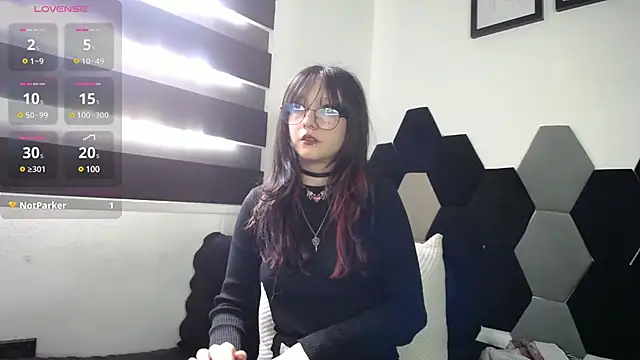 Maki Zein online show from March 2025 01:18:01 PM