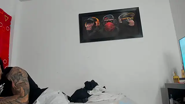 Snapshot of OliverBennet chatting on October 2025 10:29:01 PM OliverBennet online show from October 2025 10:29:01 PM