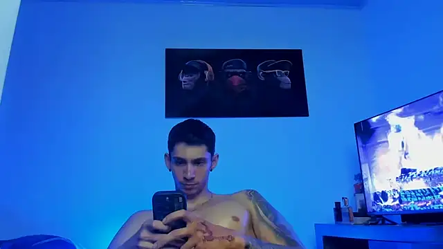 Snapshot of OliverBennet chatting on October 2025 05:41:01 AM OliverBennet online show from October 2025 05:41:01 AM