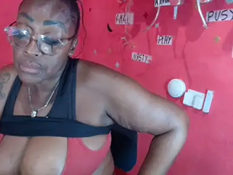 Snapshot of loretybig chatting on March 2025 10:15:01 PM loretybig online show from March 2025 10:15:01 PM