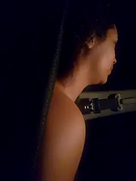 Snapshot of cinnaminnie chatting on February 2025 10:04:01 AM cinnaminnie online show from February 2025 10:04:01 AM