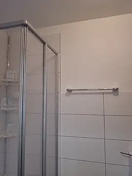 Jujuicy 97 online show from April 2026 08:01:02 AM