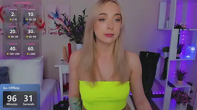 Snapshot of MissLisaX chatting on May 2026 10:22:02 AM MissLisaX online show from May 2026 10:22:02 AM