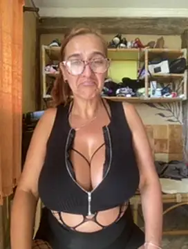Snapshot of anastasia_and_jordan chatting on February 2025 12:47:02 PM anastasia and jordan online show from February 2025 12:47:02 PM