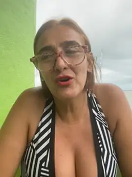 Snapshot of anastasia_and_jordan chatting on March 2025 04:45:02 PM anastasia and jordan online show from March 2025 04:45:02 PM