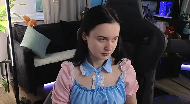 KiraLiLime online show from July 2026 05:21:01 PM