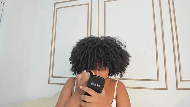 Snapshot of nataly_velez chatting on January 2025 07:42:01 PM nataly velez online show from January 2025 07:42:01 PM